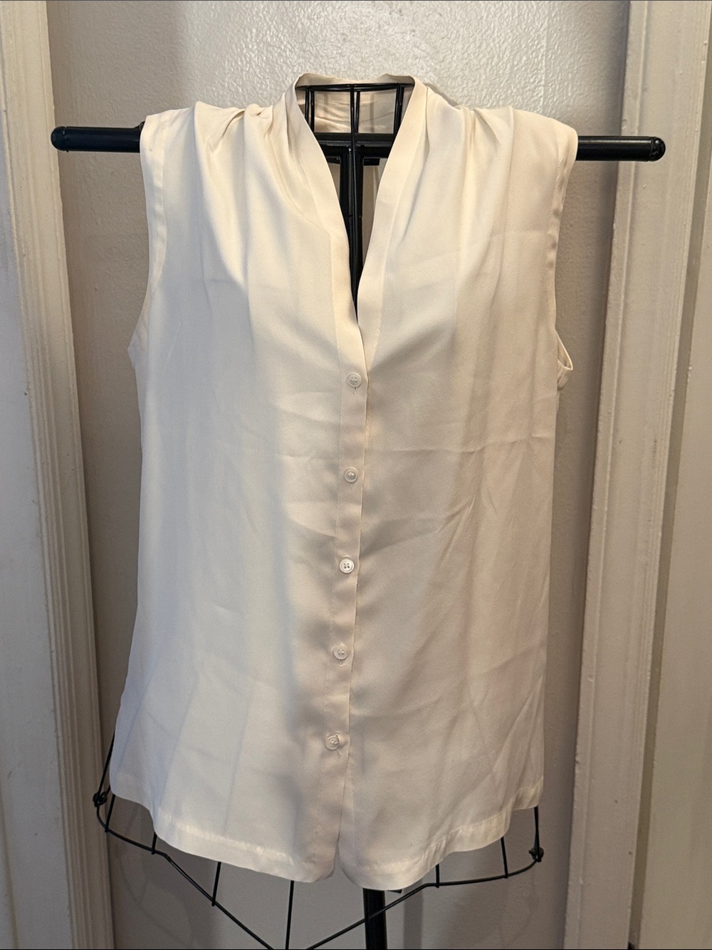 Lafayette 148 Sleeveless Blouse